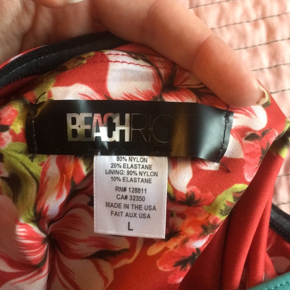 🌴Beach Riot one piece🌴 - Picture 6 of 7